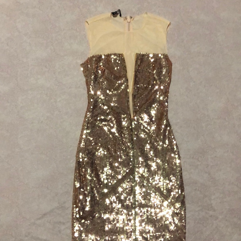 Beautiful bebe mini dress embroidered.